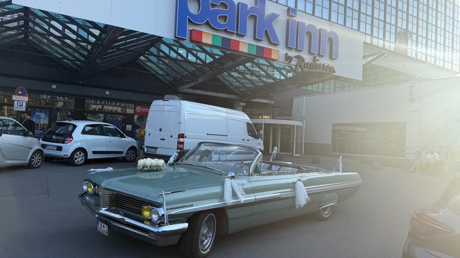 Pontiac Bonneville Convertible 1962 am Berliner Alexanderplatz